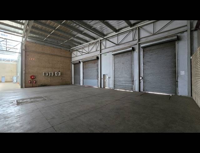 3,302M² WAREHOUSE TO LET IN SPARTAN